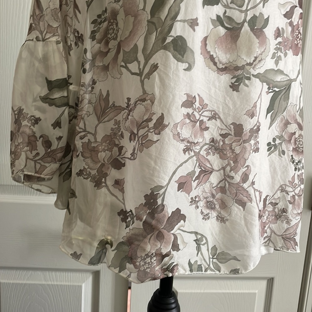 Angela Moda blouse - Picture 3 of 9